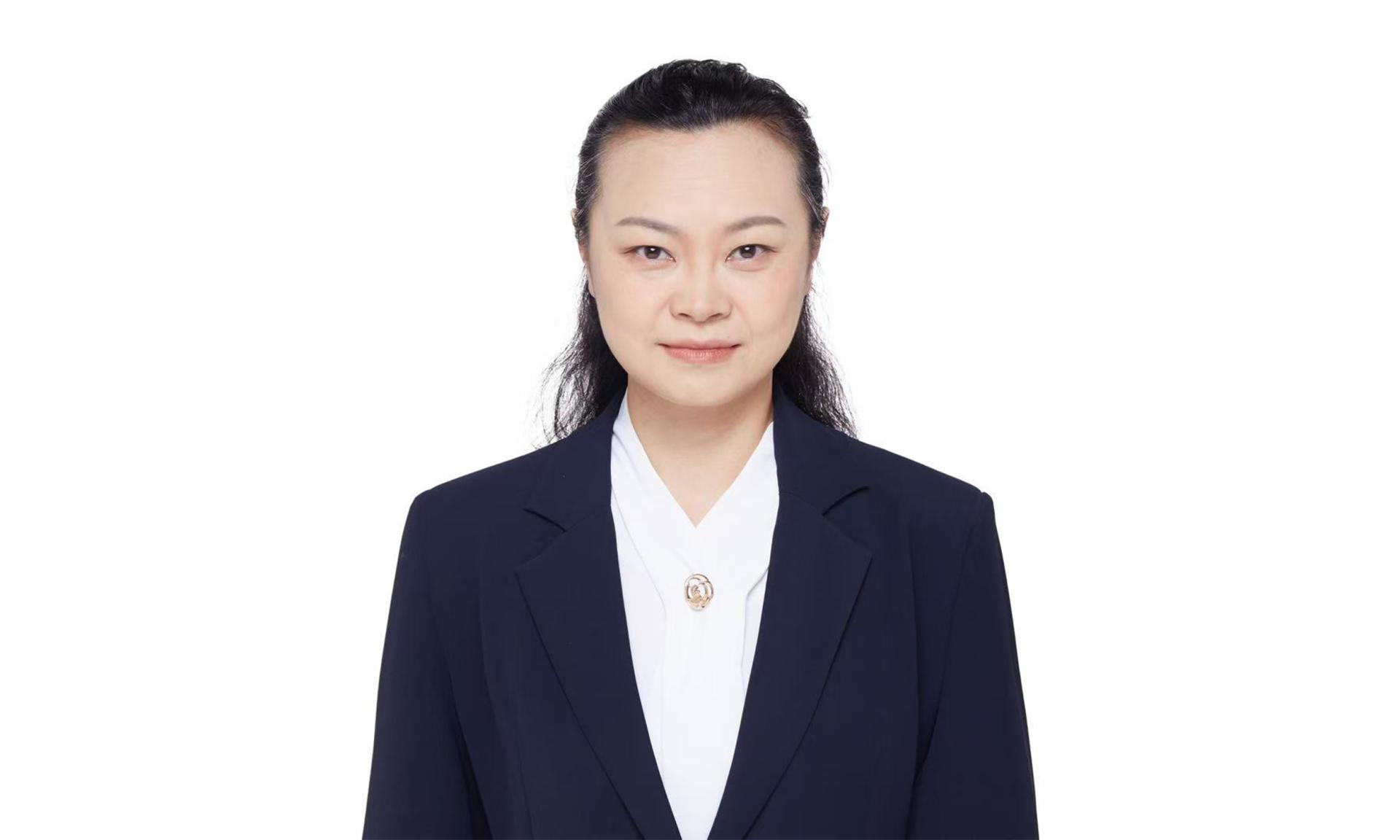 TITAN Women In Business and Leadership Awards Winner - A leading expert in financial industry gallery